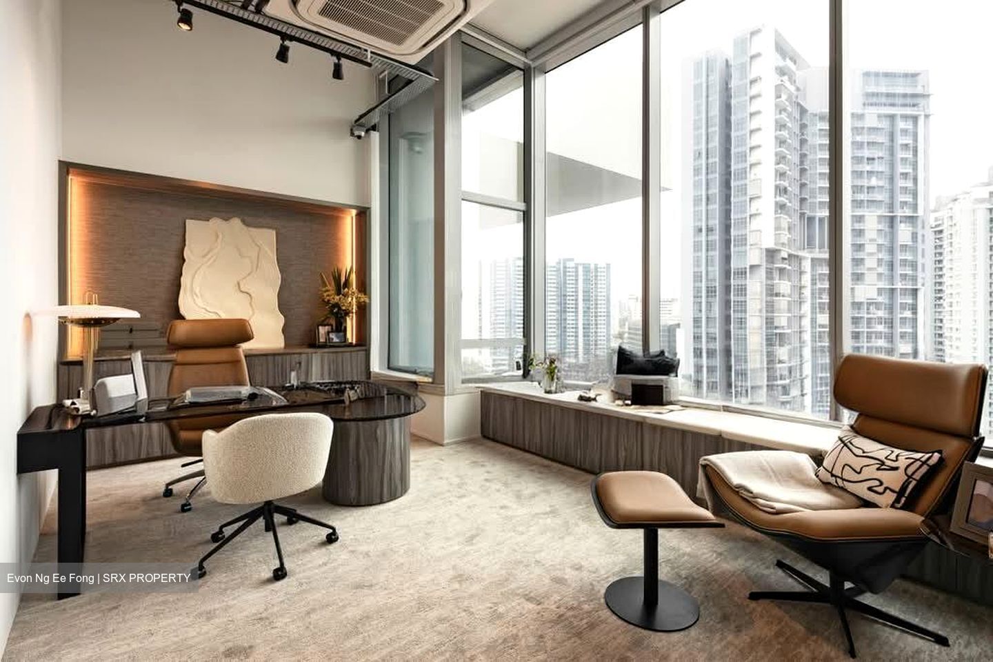 Arc 380 (D8), Office #549380971